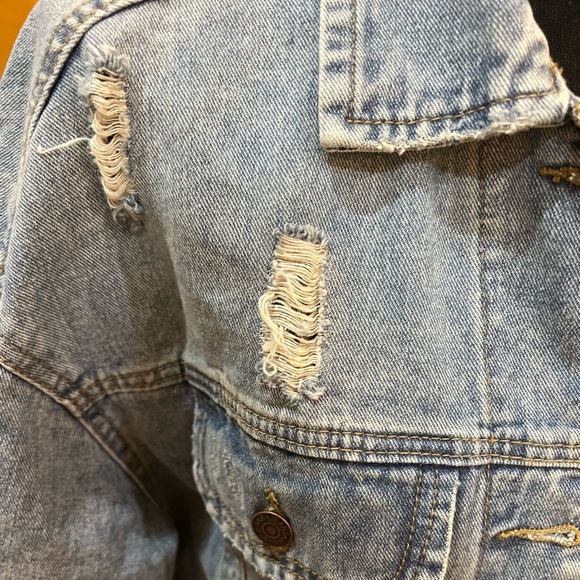 Denim jacket from Veveret, size medium. - Picture 2 of 4